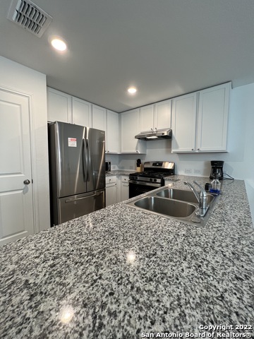 Image 28 of 49 For 8523 Grosbeak Cove