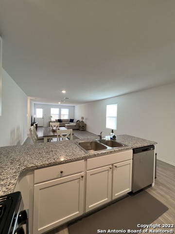 Image 30 of 49 For 8523 Grosbeak Cove