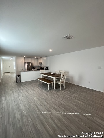 Image 34 of 49 For 8523 Grosbeak Cove