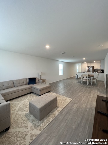 Image 38 of 49 For 8523 Grosbeak Cove