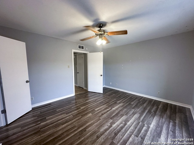 Image 13 of 25 For 8401 New Braunfels N 317 A