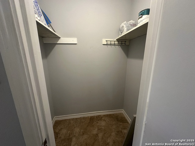 Image 18 of 25 For 8401 New Braunfels N 317 A