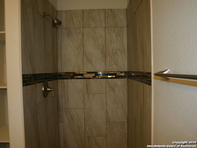 Image 10 of 20 For 1138 Santa Anna