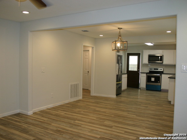 Image 6 of 20 For 1138 Santa Anna