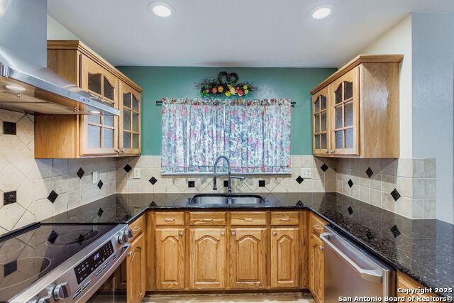 Image 7 of 22 For 10439 Canyon