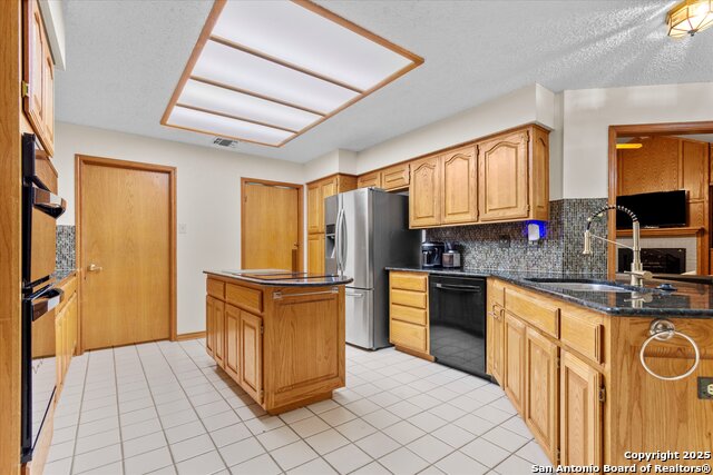 Image 19 of 46 For 407 Windsor Ln