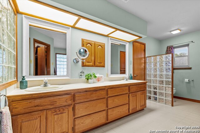 Image 25 of 46 For 407 Windsor Ln