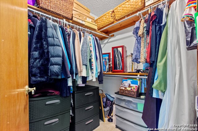 Image 28 of 46 For 407 Windsor Ln