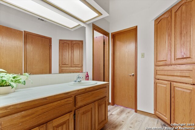 Image 32 of 46 For 407 Windsor Ln