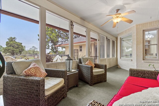 Image 35 of 46 For 407 Windsor Ln