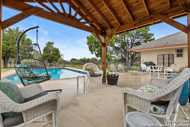 Image 37 of 46 For 407 Windsor Ln