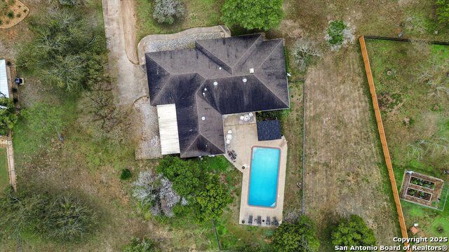 Image 44 of 46 For 407 Windsor Ln