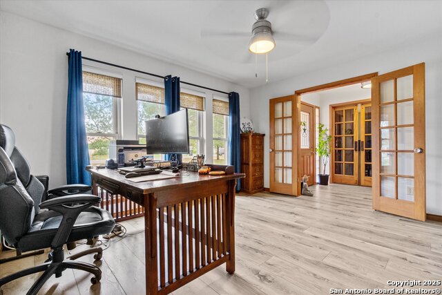 Image 8 of 46 For 407 Windsor Ln