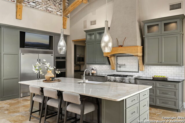 Image 16 of 44 For 226 Augusta