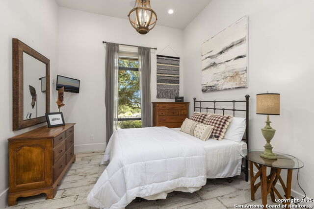 Image 26 of 44 For 226 Augusta