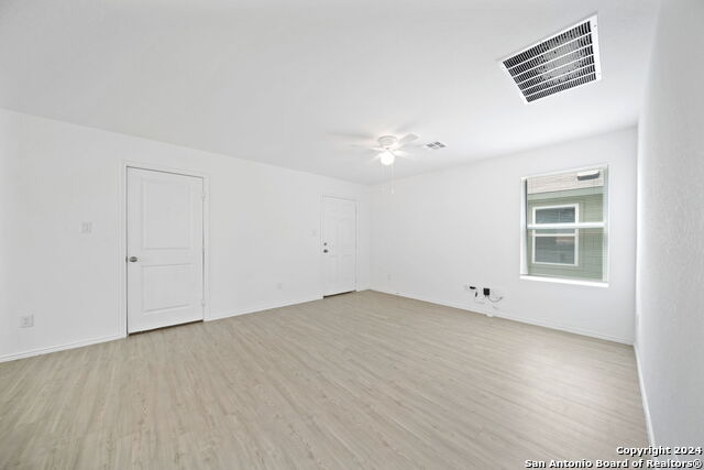 Image 10 of 23 For 12942 Deep Eddy