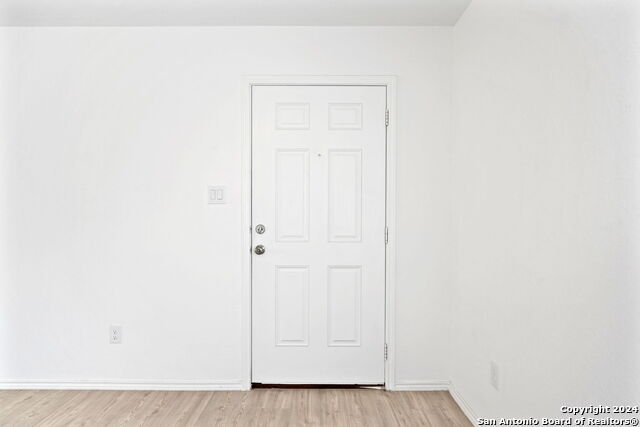 Image 13 of 23 For 12942 Deep Eddy