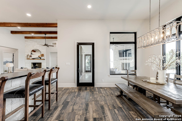 Listing photo id 14 for 65 Sabinas Ridge Rd