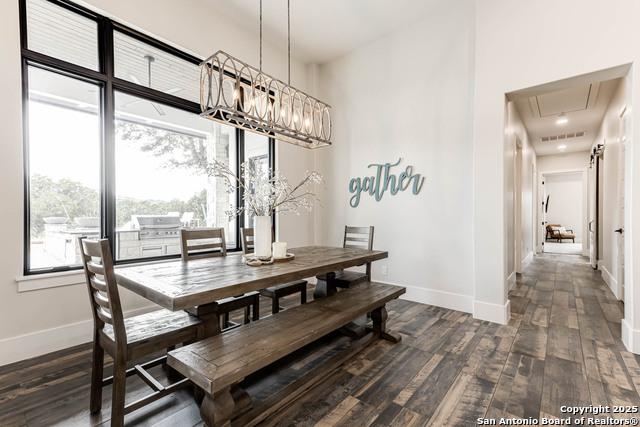 Listing photo id 15 for 65 Sabinas Ridge Rd