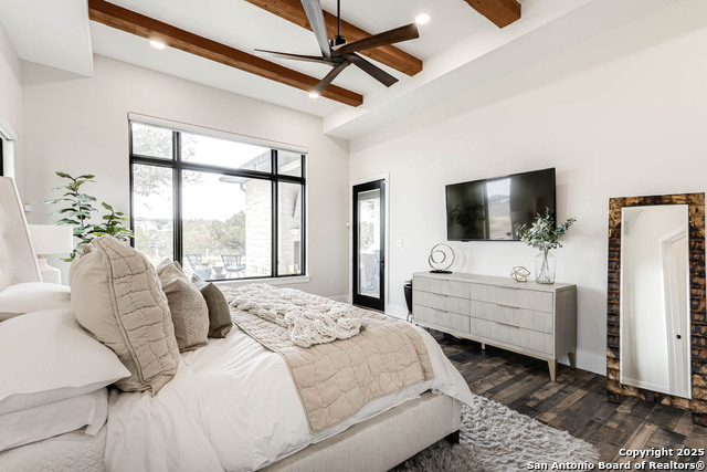 Listing photo id 19 for 65 Sabinas Ridge Rd