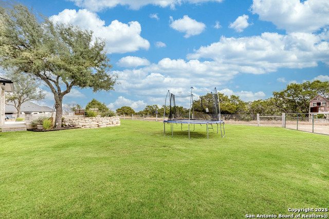 Listing photo id 42 for 65 Sabinas Ridge Rd