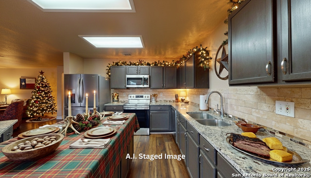 Image 15 of 54 For 406 Bluegrass