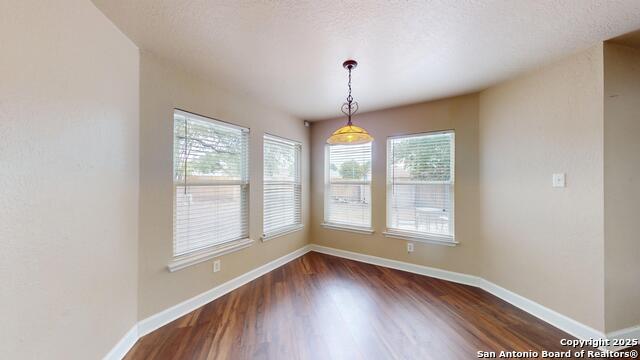 Image 21 of 54 For 406 Bluegrass