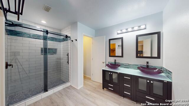 Image 46 of 54 For 406 Bluegrass