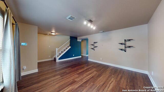 Image 8 of 54 For 406 Bluegrass