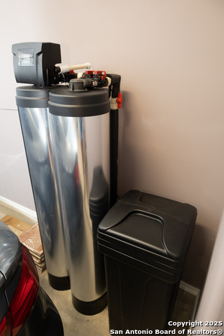 Image 19 of 24 For 102 Katy Way