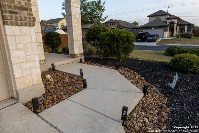 Image 4 of 24 For 102 Katy Way