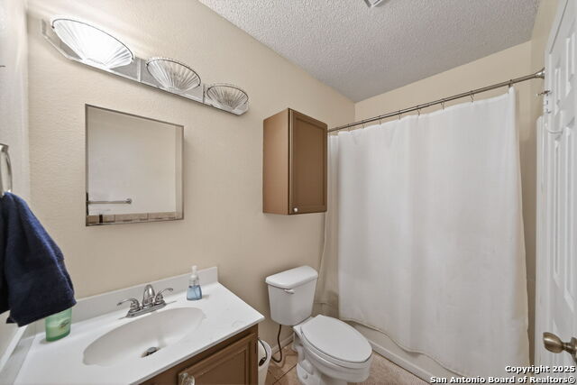 Listing photo id 11 for 4619 Rock Nettle