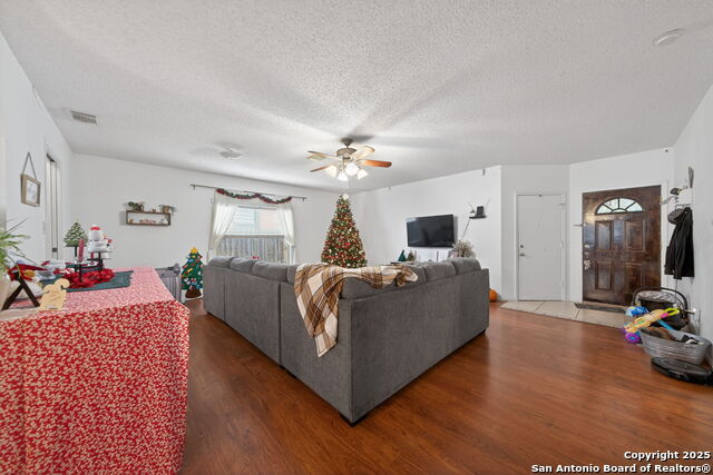 Listing photo id 2 for 4619 Rock Nettle