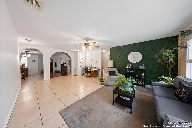 Listing photo id 6 for 4619 Rock Nettle