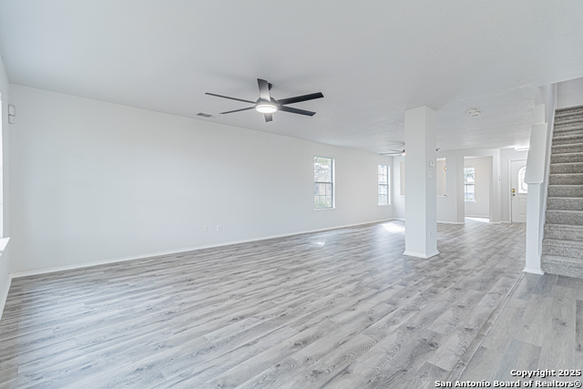 Image 12 of 42 For 6615 Suncliff Crst