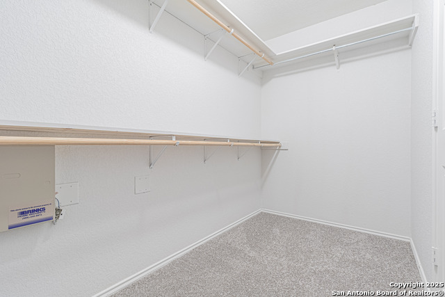 Image 29 of 42 For 6615 Suncliff Crst