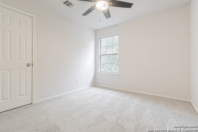 Image 33 of 42 For 6615 Suncliff Crst