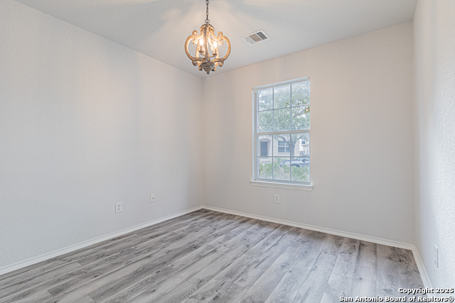 Image 4 of 42 For 6615 Suncliff Crst