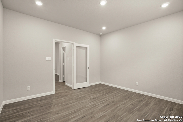 Image 11 of 33 For 7810 Granger Cove