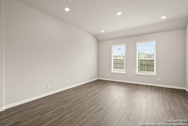 Image 18 of 33 For 7810 Granger Cove