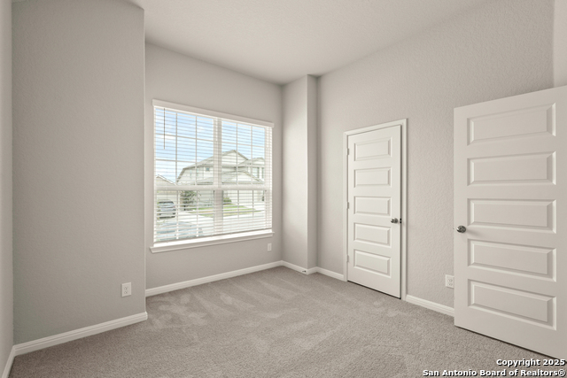 Image 6 of 33 For 7810 Granger Cove