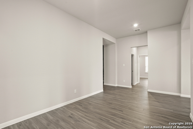 Image 9 of 33 For 7810 Granger Cove