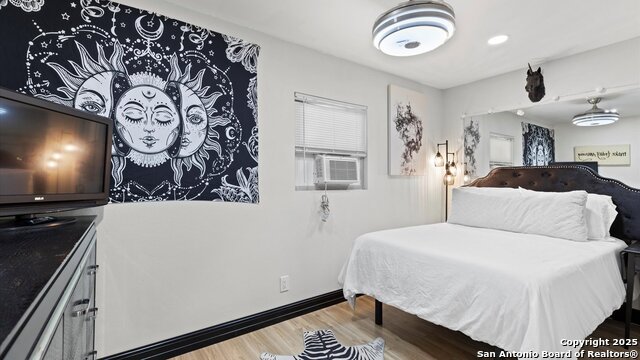 Listing photo id 23 for 207 Woodlake