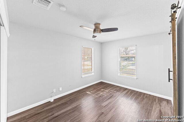 Image 17 of 27 For 4319 Algruth Dr