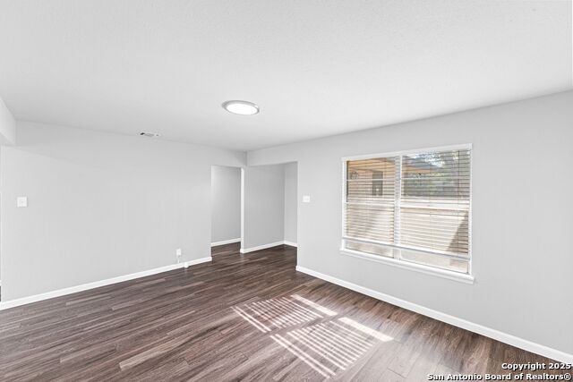 Image 7 of 27 For 4319 Algruth Dr