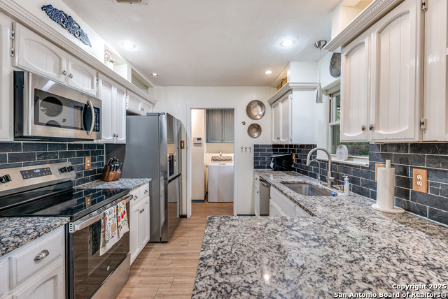 Image 13 of 29 For 8723 Rustling Breeze