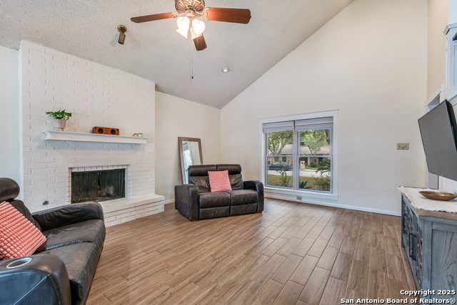 Image 14 of 29 For 8723 Rustling Breeze