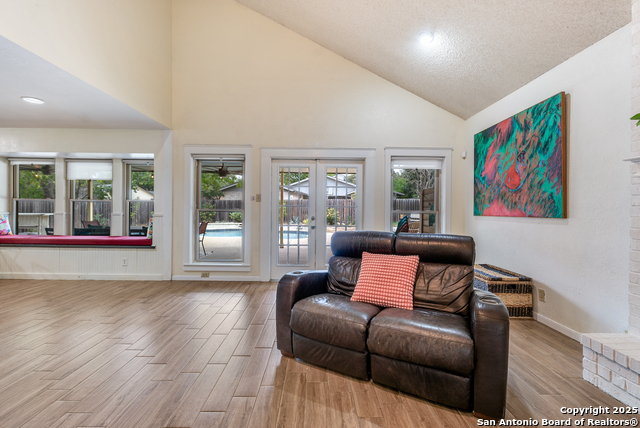 Image 17 of 29 For 8723 Rustling Breeze