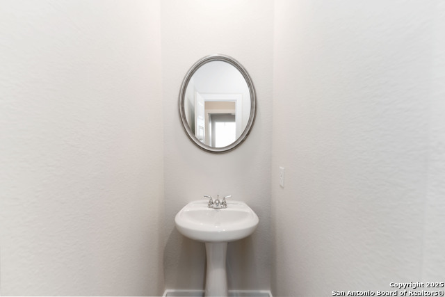 Image 13 of 28 For 5815 Carrier Ridge