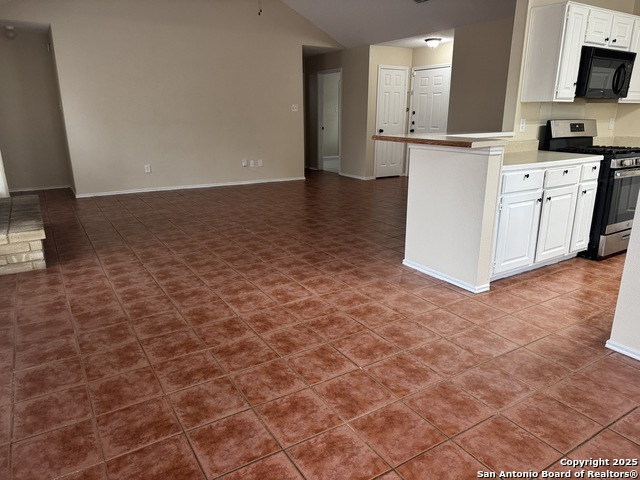 Image 14 of 21 For 11811 James Vinson